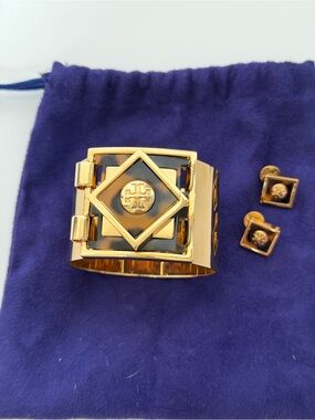 Tory Burch Kira cuff with polished gold Tone & Tortoise accent